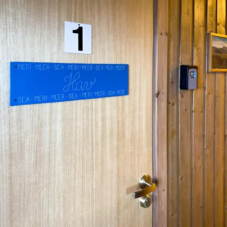 Berlevag Motell & Camping As Panzió *