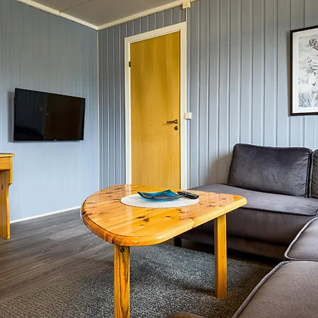 Berlevag Motell & Camping As *